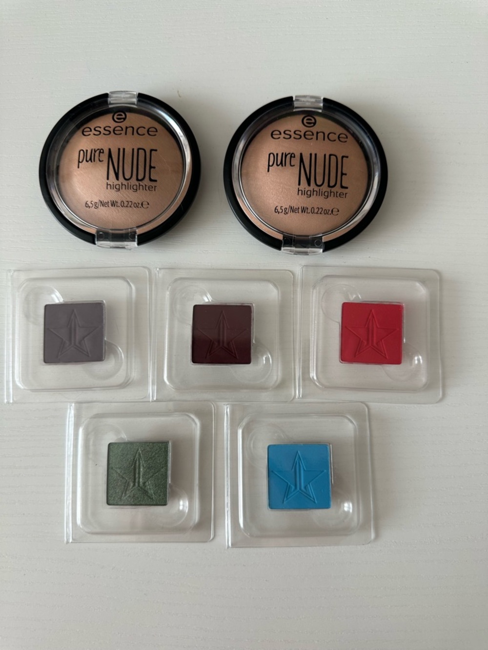 Jeffree Star and Essence Pure Nude Highlighter Powder. BUNDLE 👍